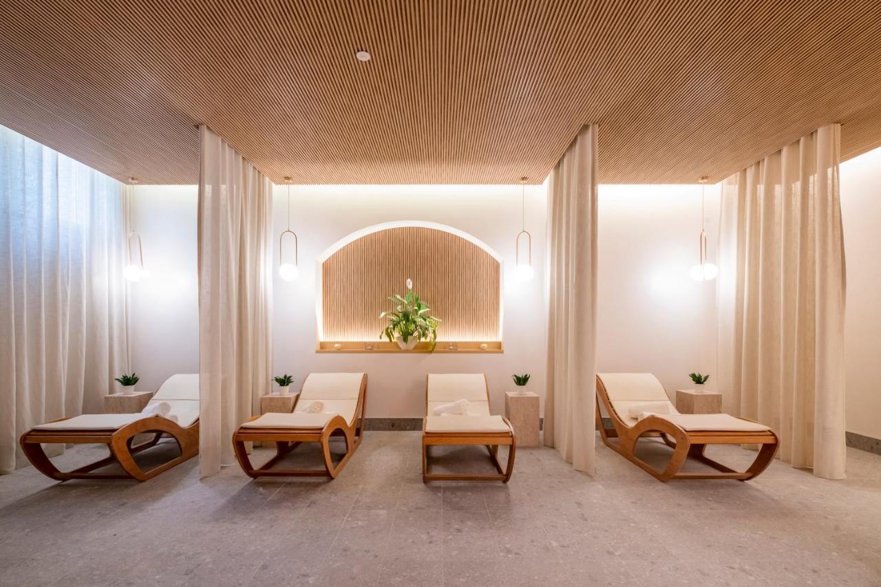 索菲亚之家酒店 索菲亞 外观 照片 The spa at The Connaught
